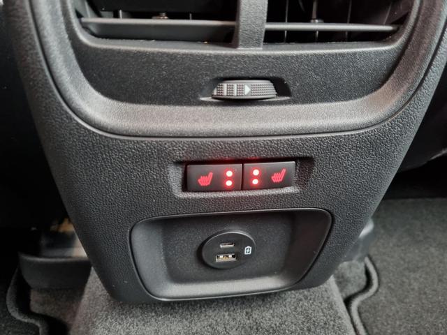 Kuga 1.5 Ecoboost 150PS Titanium Klimaautomatik Sitzheizung v+h Lenkradheizung Frontscheibe beheizb. Ford-Navi SYNC DAB+ Touchscreen mit Bluetooth Apple CarPlay Android Auto PDC Rückf.Kamera 