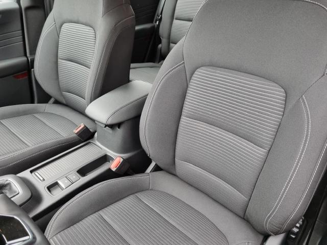 Kuga 1.5 Ecoboost 150PS Titanium Klimaautomatik Sitzheizung v+h Lenkradheizung Frontscheibe beheizb. Ford-Navi SYNC DAB+ Touchscreen mit Bluetooth Apple CarPlay Android Auto PDC Rückf.Kamera 