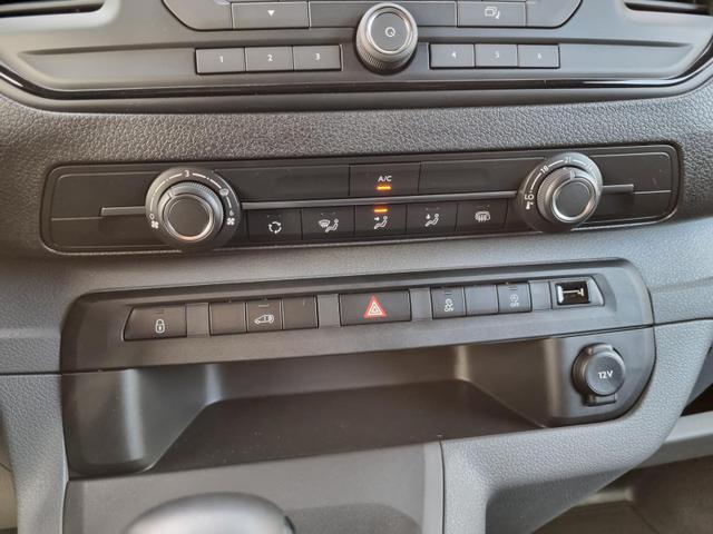 Jumpy Kastenwagen M 5,3 m³ 1.5 BlueHDI 120PS 3-Sitzer Klima PDC Teilleder Radio DAB Bluetooth Tempomat Ganzj.Reifen 