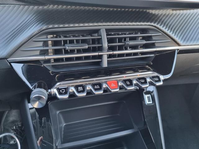 2008 1.2 PureTech 100PS Active Pack 5-türig LED-Scheinwerfer Klimaautomatik Radio DAB+ Bluetooth Touchscreen Apple CarPlay Android Auto PDC Tempomat 16-LM 