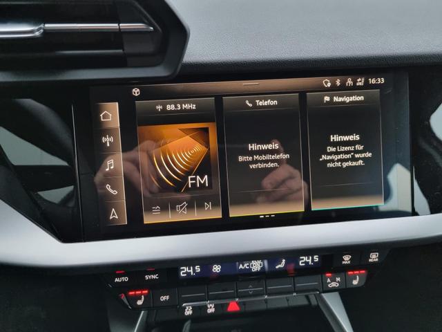 Audi A3 Sportback 30 TFSI 110PS Sitzheizung Klimaautomatik Smartphone-Interface (Apple-CarPlay Android-Auto) Parksensoren Armlehne vorne Tempomat Audi-phone-box Teilb.Rücksitzbank 