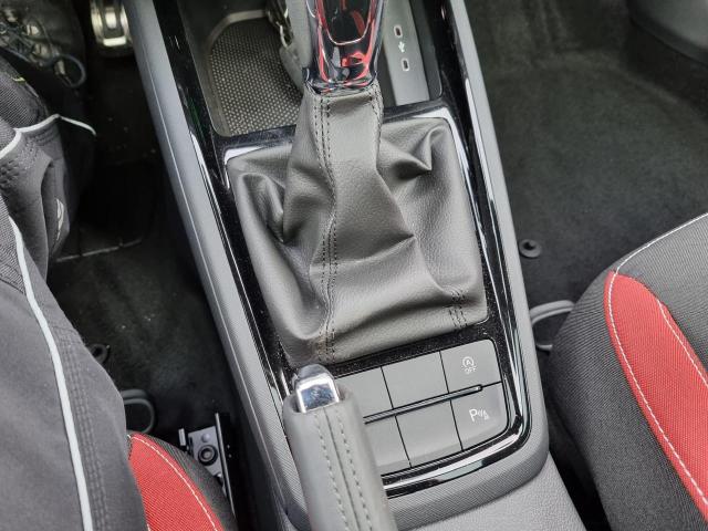 Kamiq 1.5 TSI 150PS DSG Monte Carlo LED-Scheinwerfer PanoDach Sitzheizung Frontscheibe beheizb. Klimaautomatik Radio mit Bluetooth Apple CarPlay Android Auto Keyless PDC v+h Rückf.Kamera TempoLimiter 17" LM 