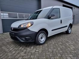 Fiat Doblo - Cargo L1H1 1.6 Multijet 90PS Base 2-Sitzer Klima Hecktüren 180º Trennwand Schiebetür rechts ZV-Fernb. 2 elekt. FH.