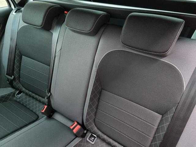 Fabia Combi 1.0 TSI 95PS Ambition Klimaautomatik Sitzheizung Radio DAB+ Bluetooth Touchscreen Apple CarPlay Android Auto PDC 15"LM 