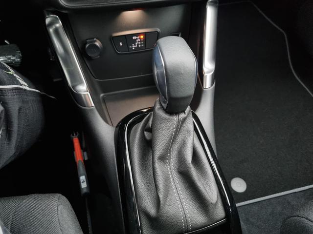 C3 Aircross 1.2 130PS Automatik C-Series LED-Scheinw. Klimaautomatik Sitzheizung Citroen-Radio mit Bluetooth DAB Touchscreen Apple CarPlay Android Auto Tempomat 16-LM abgedunkelte Scheiben 