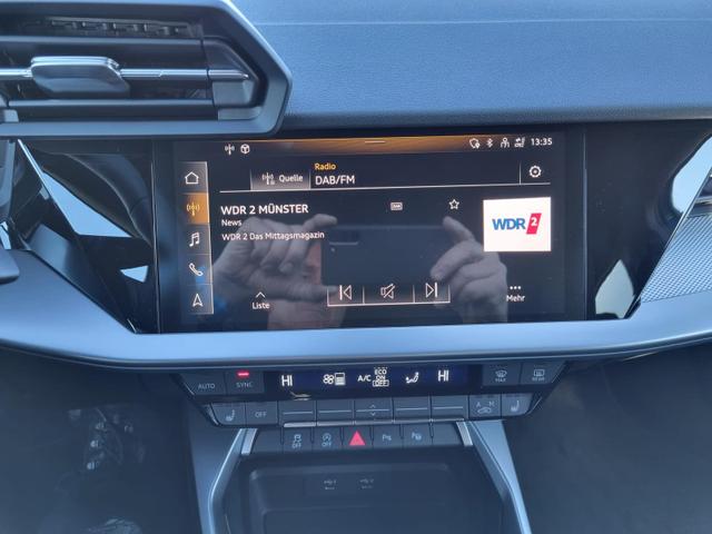 Audi A3 Limousine Limo S-Line 30 TFSI 110PS S-Tronic LED-Scheinw. Klimaautomatik Sitzheizung Sportsitze Audi-Radio Touchscreen Apple CarPlay Android Auto PDC v+h 2x Keyless 18"LM abg.Scheiben Tempomat 
