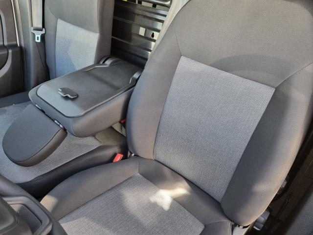 Doblo Cargo Maxi L2H1 1.6 Multijet 105PS SX 3-Sitzer PDC Klima Hecktüren 180º Schiebetür rechts ZV-Fernb. 2 elekt. FH. Trenngitter 