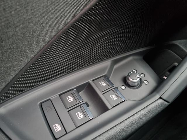 A3 Limousine Limo S-Line 30 TFSI 110PS S-Tronic LED-Scheinw. Klimaautomatik Sitzheizung Sportsitze Audi-Radio Touchscreen Apple CarPlay Android Auto PDC v+h 2x Keyless 18"LM abg.Scheiben Tempomat 