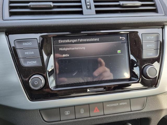 Fabia Combi 1.0 TSI 95PS Ambition Klimaautomatik Radio DAB+ Bluetooth Touchscreen Apple CarPlay Android Auto PDC 15"LM 