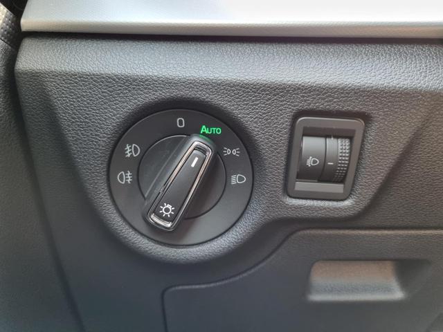 Scala 1.0 TSI 110PS Ambition Klimaautomatik Sitzheizung Lenkrad beheizb. PDC Rückf.Kamera Apple CarPlay Android Auto Tempomat 