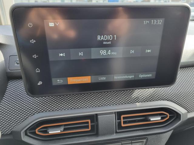 Sandero Stepway 1.0 TCe 90PS Expression LED-Scheinwerfer Klimaautomatik Radio mit Bluetooth DAB Touchscreen Apple CarPlay Android Auto PDC 
