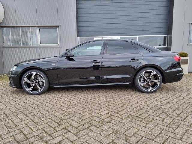 Audi A4 Limousine - S-Line 2.0 TFSI Quattro 204PS S-Tronic	 Teilleder elektr. Glasschiebedach MMI Navi Assistenzpaket Stadt Tour beheizb. Massagesitze LED-Scheinw. Klimaautomatik PDC v+h Rückf.Kamera Apple CarPlay Android Auto Keyless 19