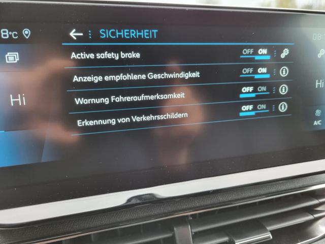 3008 1.5 BlueHDI 130PS Automatik Allure Pack Sitzheizung Klimaautomatik Navi DAB+ Bluetooth Touchscreen Apple CarPlay Android Auto PDC v+h Rückf.Kamera abged.Scheiben 18-LM selbstlenkendes System Alarmanlage 