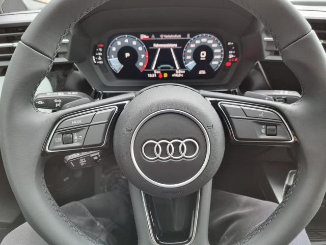 A3 Sportback S-Line 35 TFSI 150PS S-Tronic Komfortklimaautomatik LED-Scheinw.+LED-Heckleuchten (dynamisch) Smartphone-Interface Sitzheizung Glanzpaket abg.Scheiben Apple-CarPlay Android-Auto Rückf.Kamera PDC v+h Teilb.Bank Tempomat 