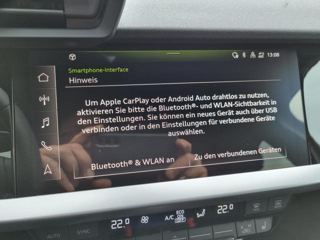 Audi A3 Sportback S-Line 35 TFSI 150PS S-Tronic Komfortklimaautomatik LED-Scheinw.+LED-Heckleuchten (dynamisch) Smartphone-Interface Sitzheizung Glanzpaket abg.Scheiben Apple-CarPlay Android-Auto Rückf.Kamera PDC v+h Teilb.Bank Tempomat 
