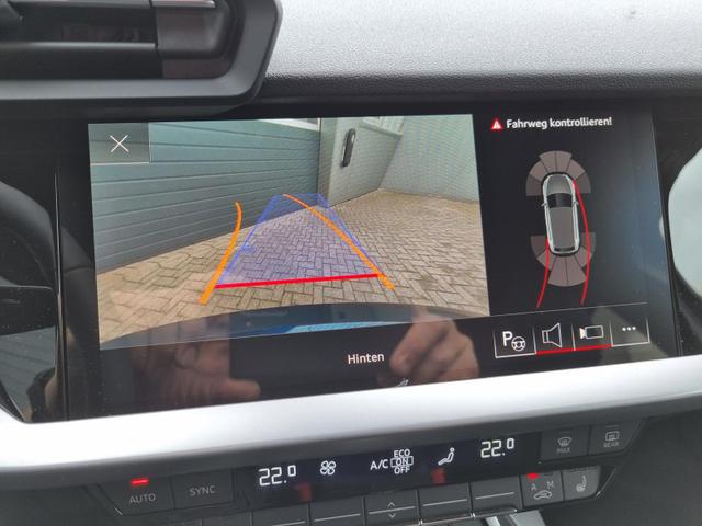 Audi A3 Sportback S-Line 35 TFSI 150PS S-Tronic Komfortklimaautomatik LED-Scheinw.+LED-Heckleuchten (dynamisch) Smartphone-Interface Sitzheizung Glanzpaket abg.Scheiben Apple-CarPlay Android-Auto Rückf.Kamera PDC v+h Teilb.Bank Tempomat 