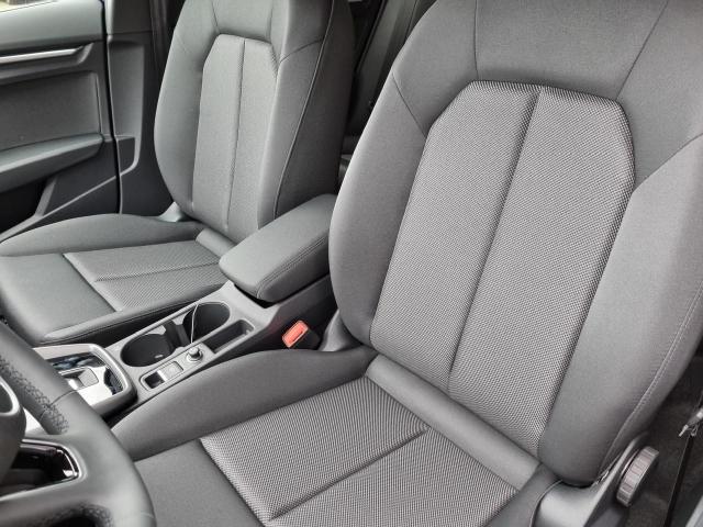 Audi A3 Sportback S-Line 35 TFSI 150PS S-Tronic Komfortklimaautomatik LED-Scheinw.+LED-Heckleuchten (dynamisch) Smartphone-Interface Sitzheizung Glanzpaket abg.Scheiben Apple-CarPlay Android-Auto Rückf.Kamera PDC v+h Teilb.Bank Tempomat 