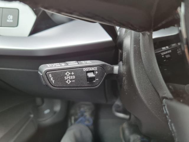 A3 Sportback S-Line 35 TFSI 150PS S-Tronic Sportsitze Navi AbstandsTempomat Komfortklimaautomatik LED-Scheinw.+LED-Heckleuchten (dynamisch) Smartphone-Interface Sitzheizung abg.Scheiben Apple-CarPlay Android-Auto Rückf.Kamera PDC v+h 2xKeyless 