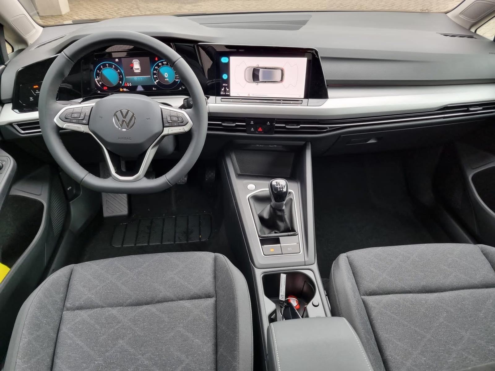 Volkswagen Golf Variant 1.5 TSI 130PS Life Klimaautomatik Sitzheizung  Lenkradheizung LED-Scheinwerfer DAB Bluetooth PDC v+h 16LM-Felgen Apple  Car Play Android Auto AbstandsTempomat Reimport EU-Neuwagen günstig kaufen