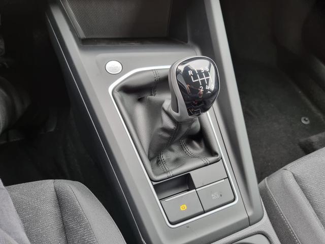 Golf Variant 1.5 TSI 130PS Life Klimaautomatik Sitzheizung Lenkradheizung LED-Scheinwerfer DAB Bluetooth PDC v+h 16"LM-Felgen Apple Car Play Android Auto AbstandsTempomat 