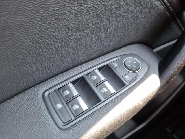 Renault Captur 1.3 Mild-Hybrid 140PS Techno Sitzheizung Lenkradheizung Frontscheibe beheizbar Klimaautomatik Renault-Navi Apple CarPlay Android Auto Touchscreen Bluetooth PDC v+h Rückf.Kamera 2xKeyless 