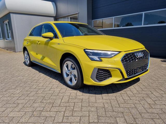 Audi A3 Sportback S-Line 35 TFSI 150PS S-Tronic Komfortklimaautomatik LED-Scheinw.+LED-Heckleuchten (dynamisch) Smartphone-Interface Sitzheizung Glanzpaket abg.Scheiben Apple-CarPlay Android-Auto Rückf.Kamera PDC v+h Teilb.Bank Tempomat 