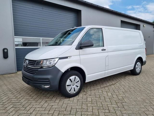 Volkswagen Transporter 6.1 Kastenwagen - L2 2.0 TDi 110PS 3-Sitzer Anhängerkupplung Klima Navi Apple CarPlay Android Auto DAB Bluetooth Touchscreen PDC Ganzjahresreifen