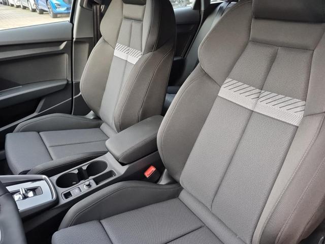 A3 Sportback S-Line 35 TFSI 150PS S-Tronic Navi MMI Sitzheizung Sportsitze Komfortklimaautomatik PDC v&h Rückf.Kamera 2xKeyless Tempomat Glanzpaket Armlehne teilb.Rücksitzbank 