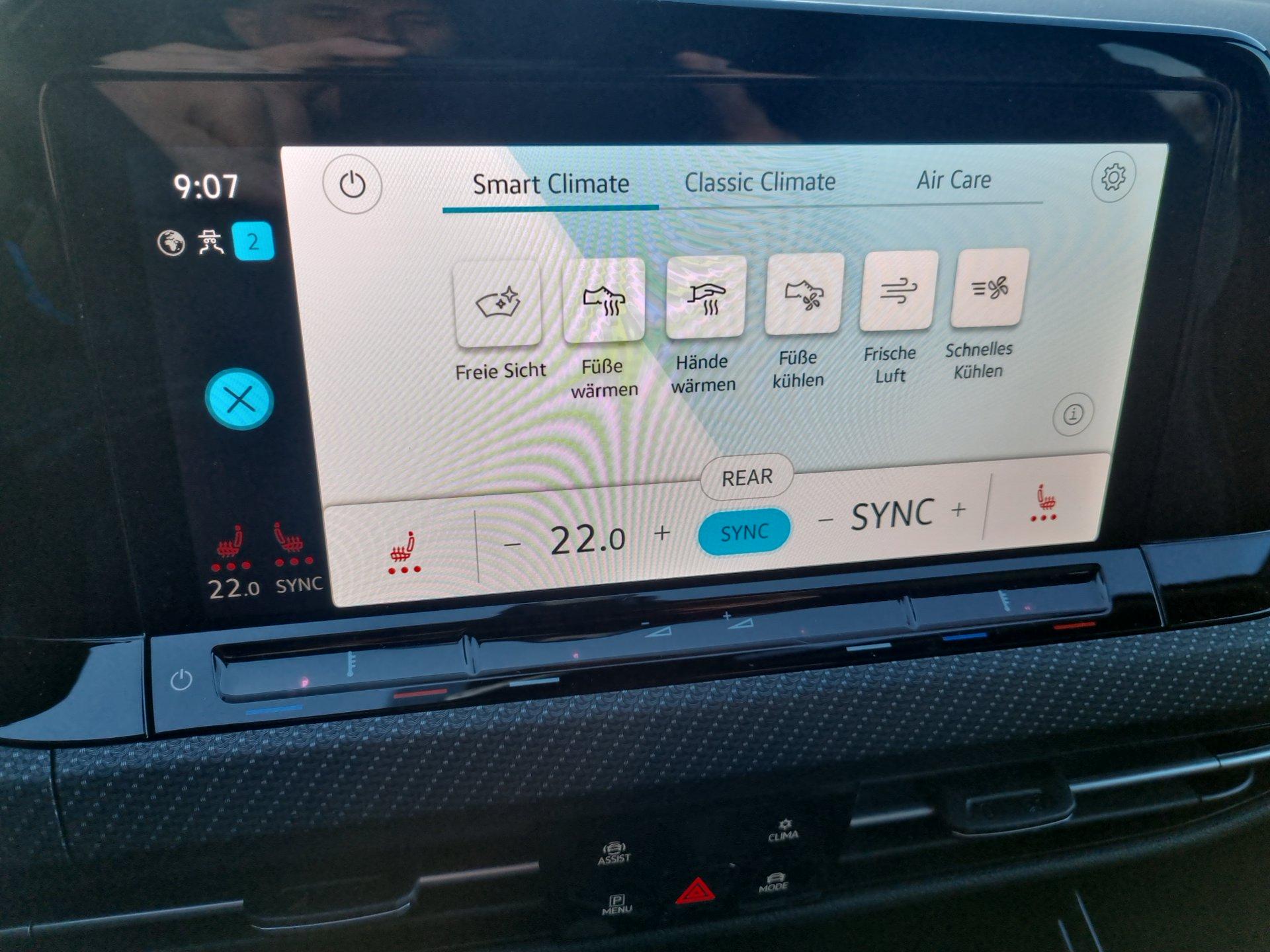 Volkswagen Golf 1.5 TSI OPF 150PS R-Line Virtual Cockpit Rückf.Kamera Air- Care-Climatronic Sitzheizung Lenkradheizung Abg.Scheiben AbstandsTempomat  Radio Ready 2 Discover Apple Car Play Android Auto Ladefunktion Handy PDC  v+h