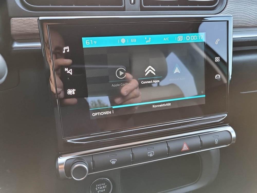 Nachrüsten von CarPlay & Android Auto am Citroen C3