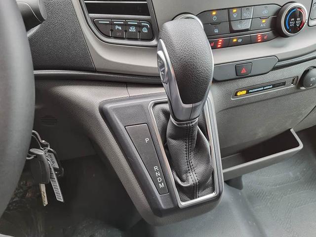 Ford Transit 350 L2H2 2.0 TDCi 130PS Automatik Trend 3,5t 2-Sitzer Sitzheizung Ganzj.Reifen elektr. Fahrersitz Lendenw.stütze Fahrer 6x Airbag AHK Klima Navi Bluetooth DAB Frontscheibe beheizb. PDC v+h Rückf.Kamera Tempomat 
