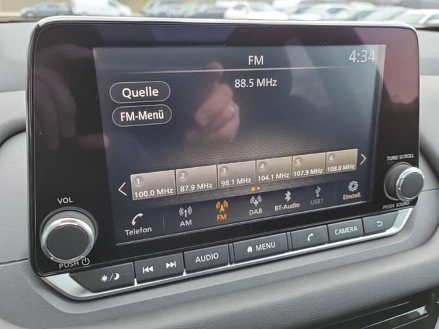 Nissan Qashqai 1.3 DIG-T Mild-Hybrid 140PS Acenta PanoGlasdach Klimaautomatik Radio Bluetooth Touchscreen Apple CarPlay Android Auto PDC Rückf.Kamera ACC 2xKeyless 17-LM 