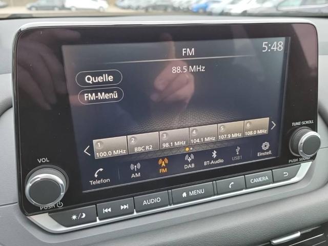 Nissan Qashqai 1.3 DIG-T Mild-Hybrid 140PS Acenta PanoGlasdach Klimaautomatik Radio Bluetooth Touchscreen Apple CarPlay Android Auto PDC Rückf.Kamera ACC 2xKeyless 17-LM 
