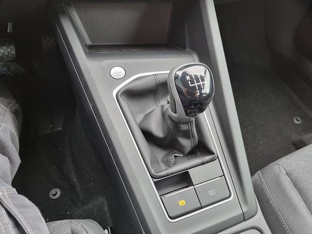 Volkswagen Golf Variant 1.5 TSI 130PS Life Klimaautomatik Sitzheizung Lenkradheizung VW-Radio Apple Car Play Android Auto Touchscreen Bluetooth PDC v+h AbstandsTempomat 