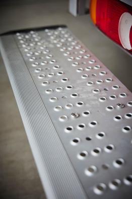 Renault Master Kastenwagen Kofferaufbau 2.3 dCi 165PS 3,5t 3-Sitzer Klima Navi Rückf.Kamera Hecktüren 270° Innenraumverkleidung Laderaum 4100x2120 