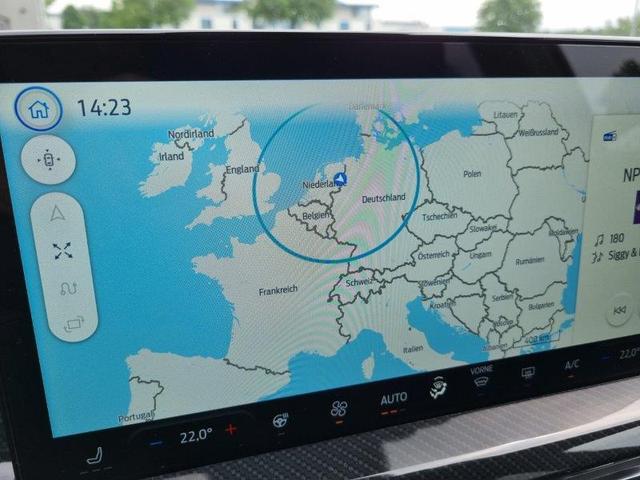 Ford Focus Turnier 1.0 155PS Automatik ST-Line X B&O-Sound Winterpaket Rückf.Kamera ACC Klimaautomatik Sitzheizung Lenkradheizung Frontscheibe beheizb. Ford-Navi SYNC 4 Bluetooth Apple Carplay Android Auto PDC v+h 2xKeyless 