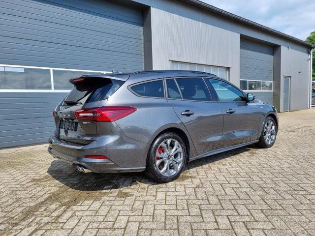 Ford Focus Turnier 1.0 125PS ST-Line X Voll-Leder elektr. Heckklappe Winterpaket Rückf.Kamera ACC Klimaautomatik Sitzheizung Lenkradheizung Frontscheibe beheizb. Ford-Navi SYNC 4 B+O Sound DAB+ Bluetooth Apple Carplay Android Auto PDC v+h 2xKeyless 17-LM 