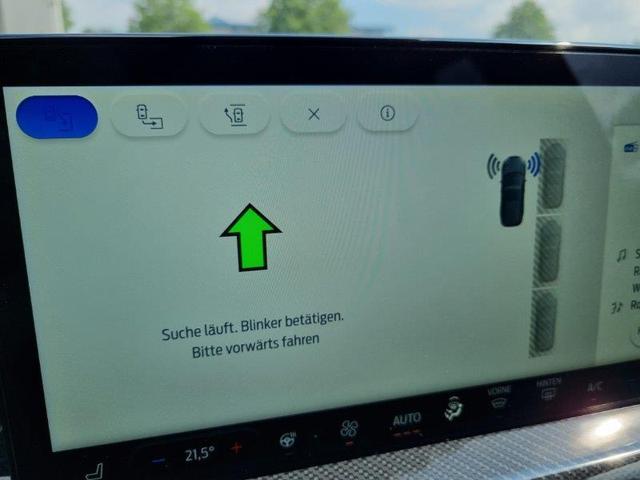 Ford Focus Turnier 1.0 125PS ST-Line X Voll-Leder elektr. Heckklappe Winterpaket Rückf.Kamera ACC Klimaautomatik Sitzheizung Lenkradheizung Frontscheibe beheizb. Ford-Navi SYNC 4 B+O Sound DAB+ Bluetooth Apple Carplay Android Auto PDC v+h 2xKeyless 17-LM 