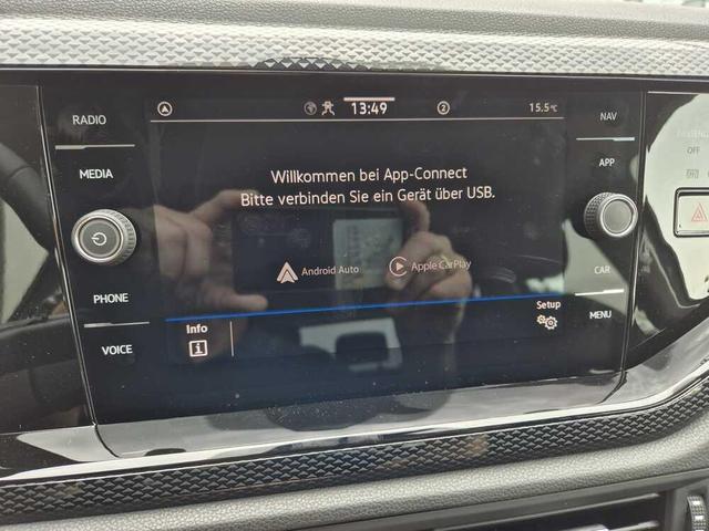 Volkswagen Polo 1.0 TSI 95PS Life Digital Cockpit Klimaautomatik Rückf.Kamera Radio "Ready 2 Discover" Sitzheizung Nebelscheinw. LED-Scheinwerfer DAB Bluetooth Apple Car Play Android Auto Tempomat 15-LM 