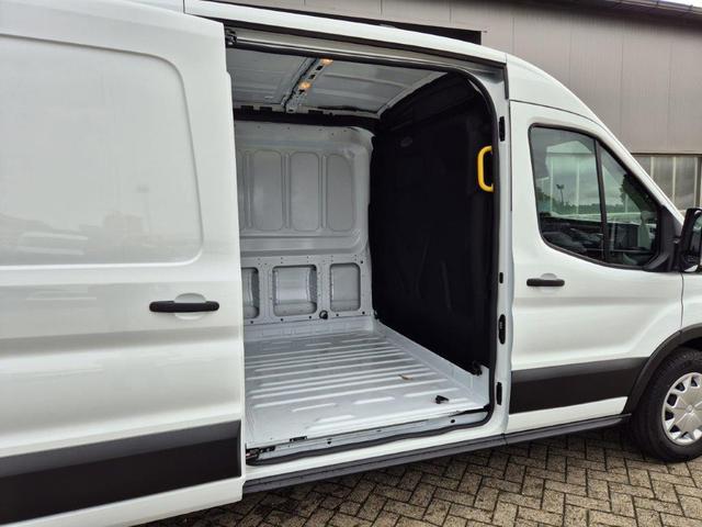 Ford Transit L3H2 2.0 TDCi 130PS Trend 3,5t 3-Sitzer AHK Klima Navi Bluetooth DAB Frontscheibe beheizb. PDC v+h Rückf.Kamera Tempomat 