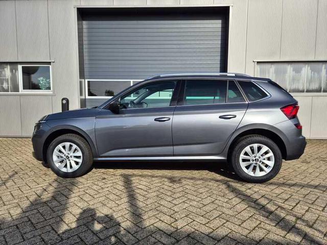 Skoda Kamiq - 1.0 TSI 115PS DSG Selection Klimaautomatik Rückf.Kamera PDC v+h Multifunktionslenkrad Skoda-Radio Bluetooth Touchscreen Apple CarPlay Android Auto Tempomat Nebelsch. 2xKeyless 16-LM Vorlauffahrzeuge