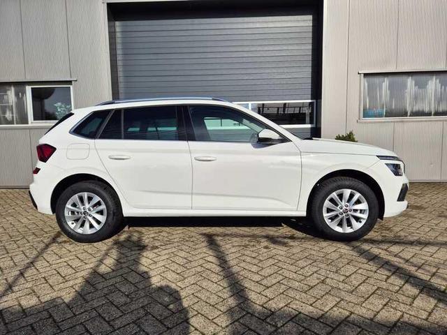 Skoda Kamiq - 1.0 TSI 115PS DSG Selection Klimaautomatik Rückf.Kamera PDC v+h Multifunktionslenkrad Skoda-Radio Bluetooth Touchscreen Apple CarPlay Android Auto Tempomat Nebelsch. 2xKeyless 16-LM Vorlauffahrzeuge