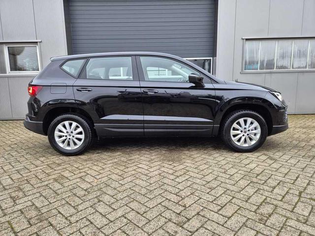 Seat Ateca - 1.0 TSI 116PS Reference Klimaautomatik Sitzheizung Lenkradheizung PDC Bluetooth Touchscreen Apple CarPlay Android Auto Tempomat 16"LM