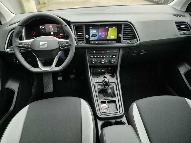 Seat Ateca 1.0 TSI 116PS Reference Klimaautomatik Sitzheizung Lenkradheizung Anschlussgarantie PDC Bluetooth Touchscreen Apple CarPlay Android Auto Tempomat 16"LM 