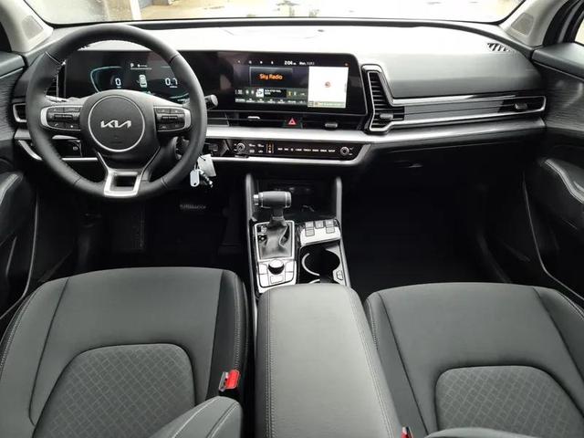 Kia Sportage Vision 1.6 T-GDi MHEV 160PS Automatik Sitzheizung Lenkradheizung Klimaautomatik Navi Bluetooth Touchscreen Apple CarPlay Android Auto PDC v+h Rückf.Kamera Tempomat 17"LM 