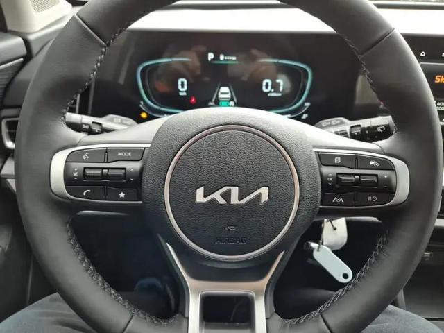 Kia Sportage Vision 1.6 T-GDi MHEV 160PS Automatik Sitzheizung Lenkradheizung Klimaautomatik Navi Bluetooth Touchscreen Apple CarPlay Android Auto PDC v+h Rückf.Kamera Tempomat 17"LM 