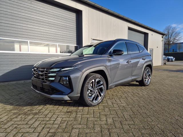 Hyundai TUCSON - 1.6 T-GDI 252PS Automatik PHEV Prime FACELIFT MY2025 Voll-Leder elektr. Heckklappe Sitzheizung v+h Lenkradheizung ACC Klimaautomatik HUD Navi Krell-Sound 12,3"-Touchscreen DAB+ wireless Apple CarPlay + Android Auto PDC 4xKamera 2xKeyless 19-LM Vorlauffahrzeuge