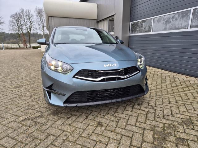 Kia Ceed 1.5 T-GDi 140PS Automatik Vision Klimaautomatik Alarmanlage Sitzheizung Lenkradheizung Navi PDC Rückf.Kamera Bluetooth Touchscreen Apple CarPlay Android Auto Tempomat 