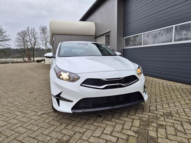 Kia Ceed 1.5 T-GDi 140PS Automatik Vision Alarmanlage Sitzheizung Lenkradheizung Navi Klima PDC Rückf.Kamera Bluetooth Touchscreen Apple CarPlay Android Auto Tempomat 