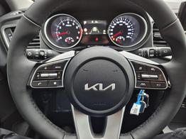 Kia Ceed Vision 1.5 T-GDi 140PS Automatik Klimaautomatik Alarmanlage Sitzheizung Lenkradheizung Navi PDC Rückf.Kamera Bluetooth Touchscreen Apple CarPlay Android Auto Tempomat 